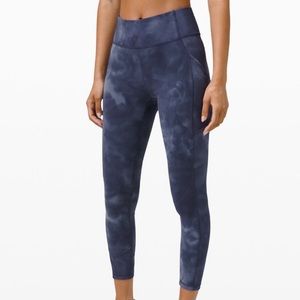 ON HOLD! Cropped lululemon leggings w/ pockets